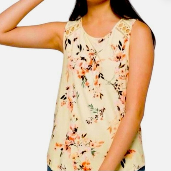 NWT Daniel Rainn Waicy Knit Top sze SP in Beige Crochet Detail Lace Floral - Picture 1 of 11